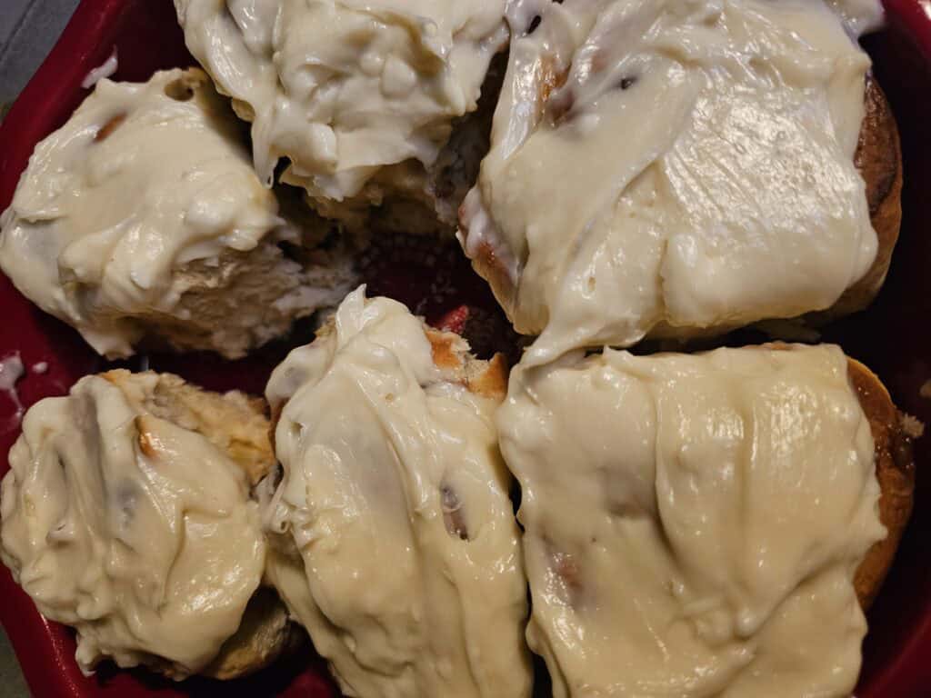 Apple butter cinnamon rolls with cream cheese frosting