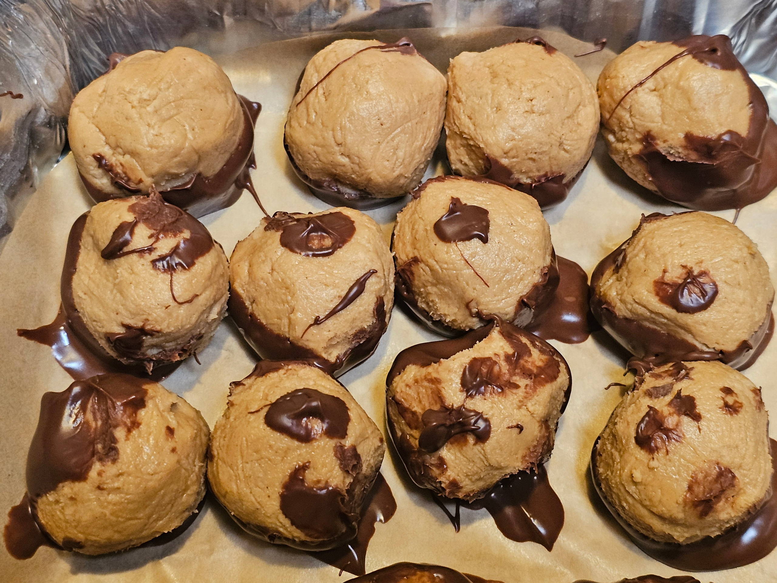 No bake chocolate peanut butter balls